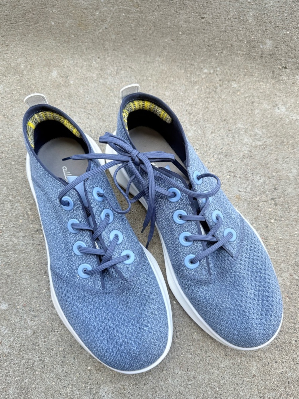 Allbirds Tree Runners in a blue knit style Men’s size 10